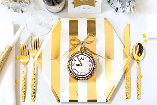 Style a New Year's Eve Tablescape Tips | ForRent