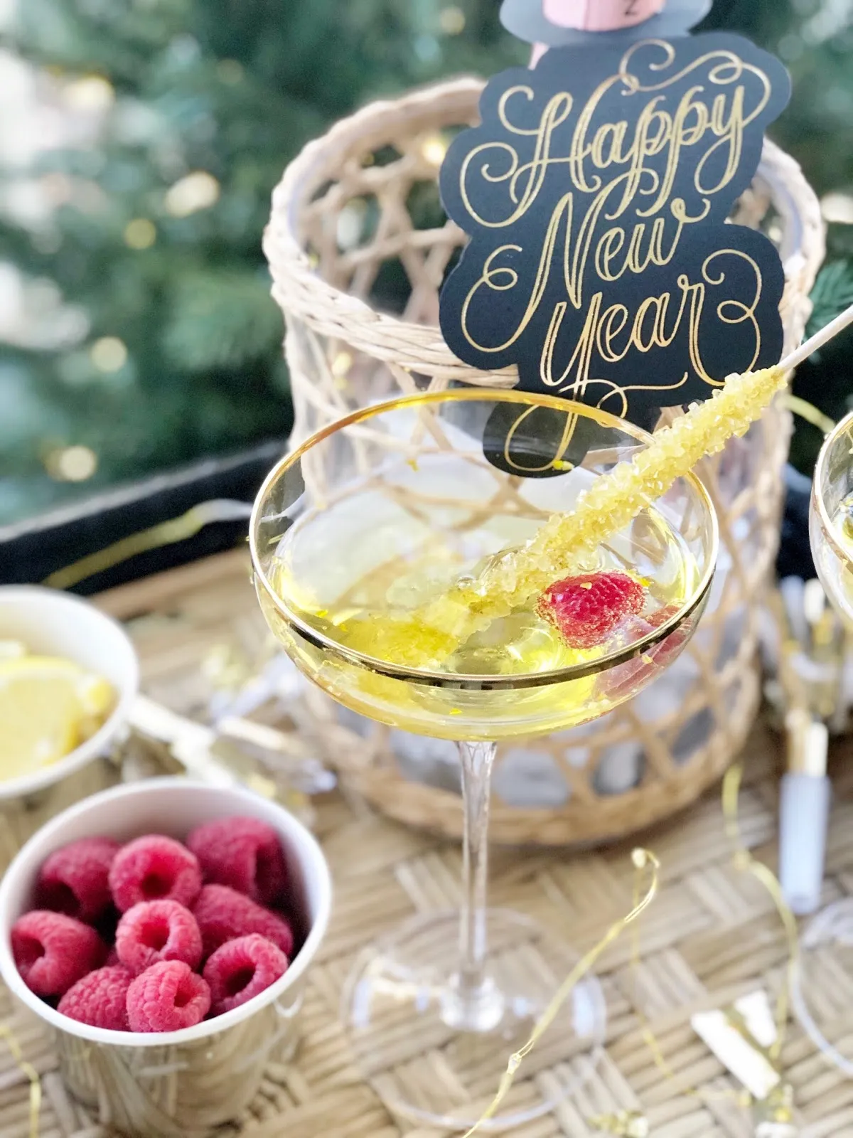 the pink clutch ...: Bar Cart Bliss