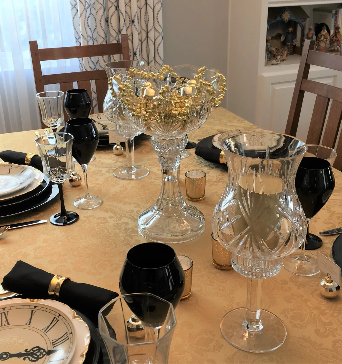 Time for a New Year's Eve Tablesape — Whispers of the Heart