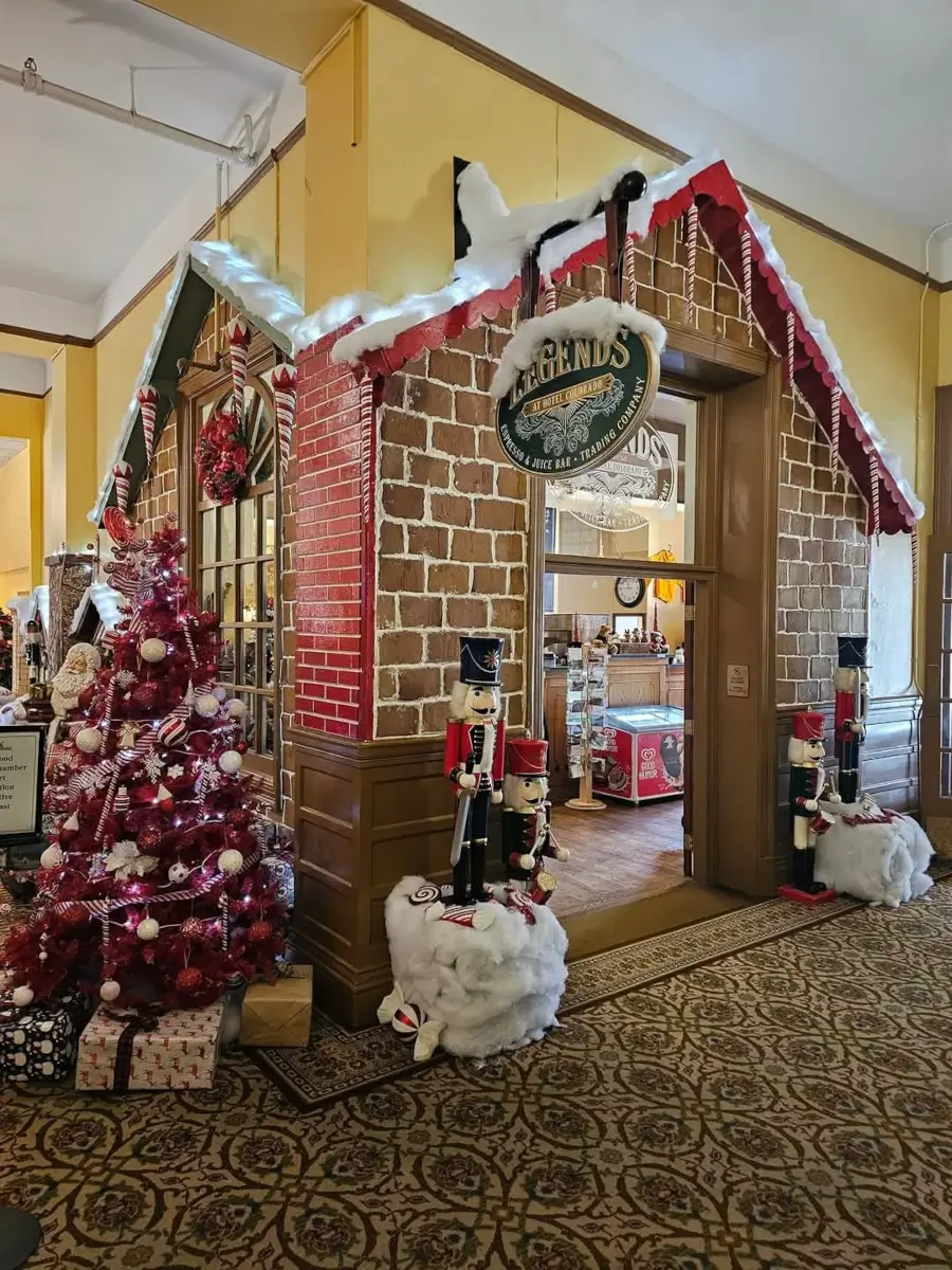Top 25 Gingerbread Displays of 2024 - Hotel Colorado