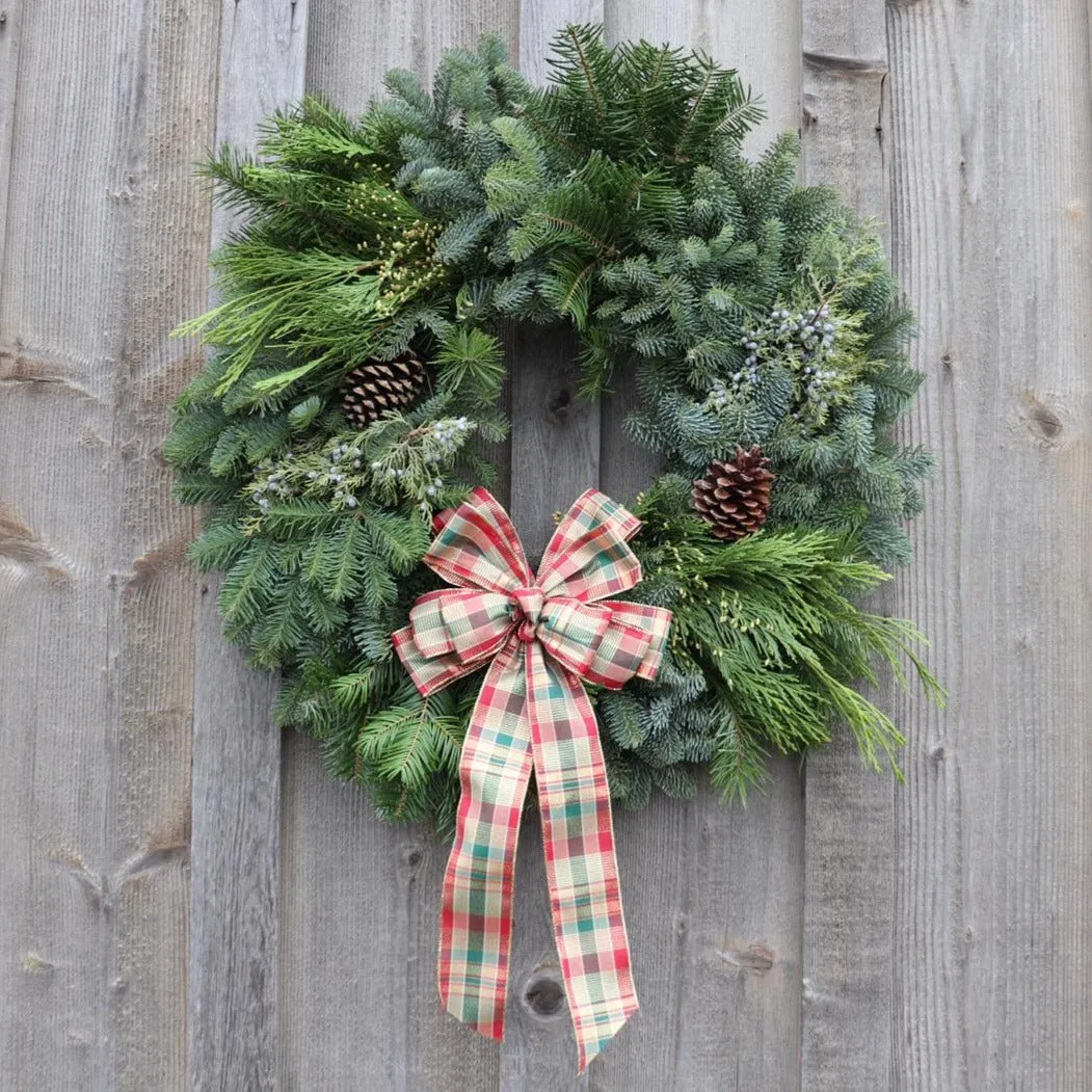 Traditional Christmas Wreath | Mount Hood Oregon – McCarthy Family Farm