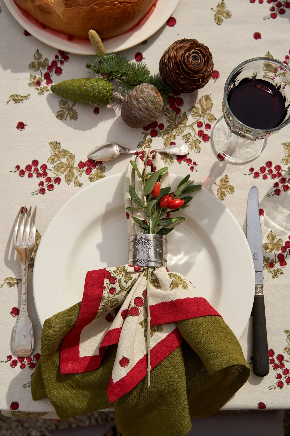 Unfolding Elegance: The Art of the Napkin