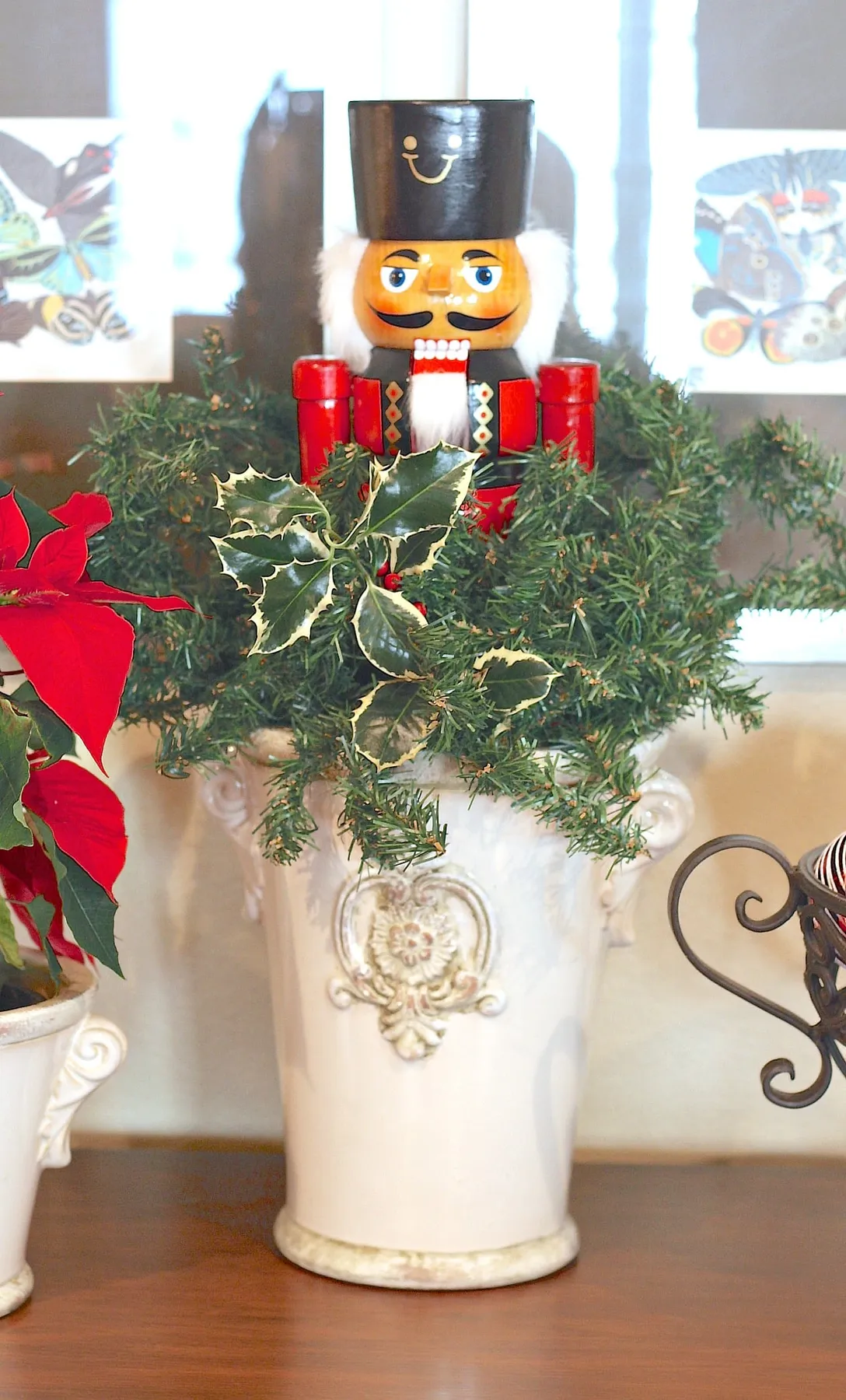 Use these Creative Christmas Decorating Tricks this Year