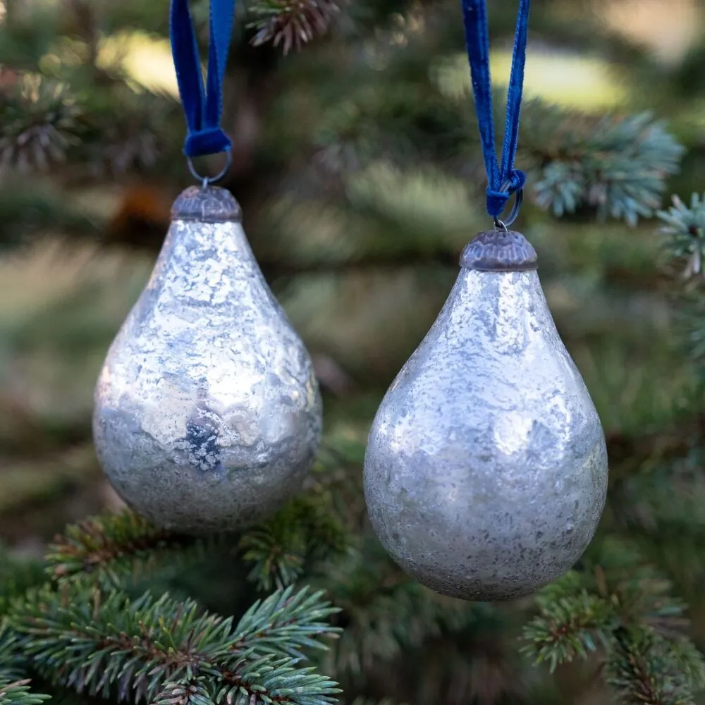 Vintage silver Christmas Pear Bauble hanging Decoration ornament for  Christmas Tree in Antique silver, glass tree hanging decoration with velvet  ribbon.