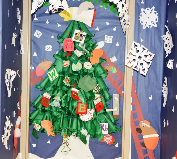 WBHS doors photo # 4 best tree – Vinton Messenger