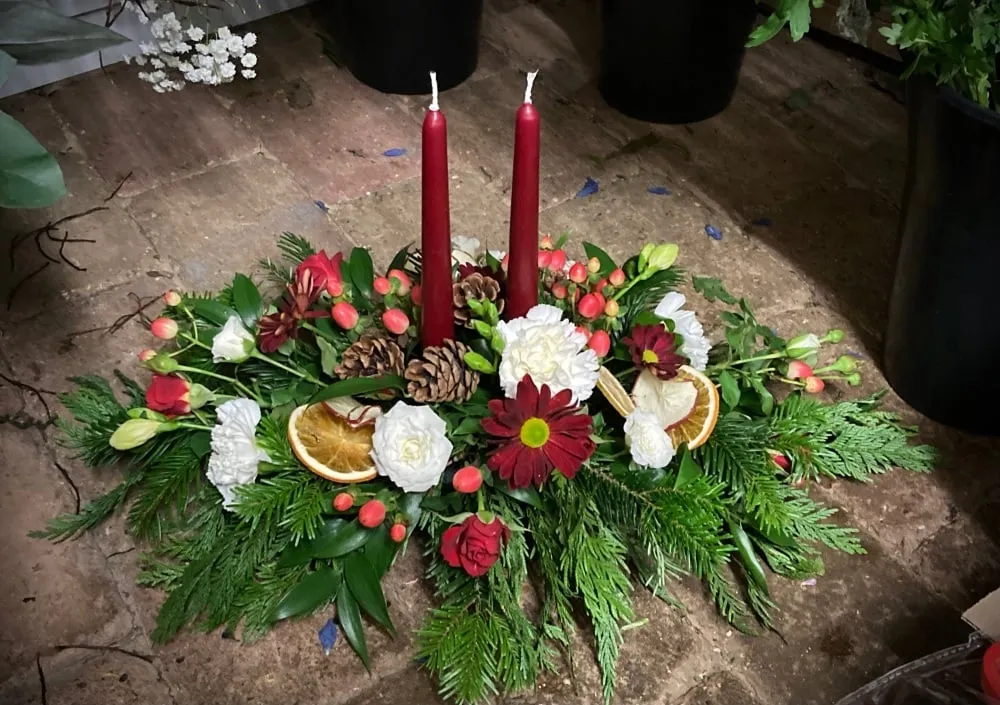Willow House Flowers Fresh Christmas seasonal dinner event table decorations with free local delivery