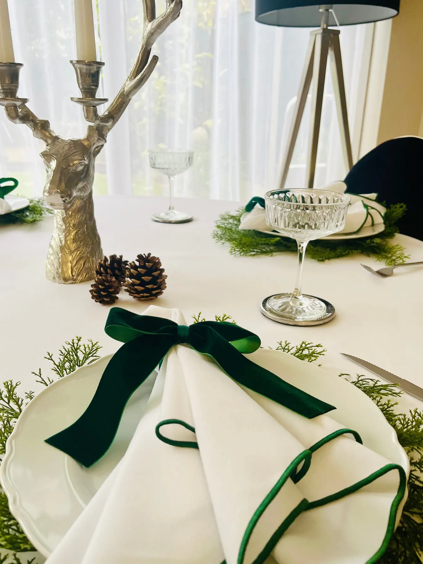 Winter Stag Tablescape Box – Complete Festive Seasonal Table Decor – THE  GREAT TABLESCAPE