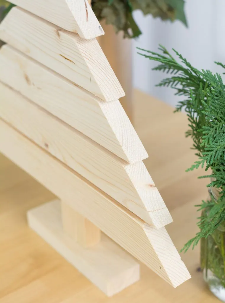 Wooden Christmas Tree - DIY Modern Project