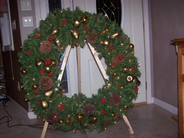 XX Large Wreath 3 1/2 ft. Wide - Eventeny