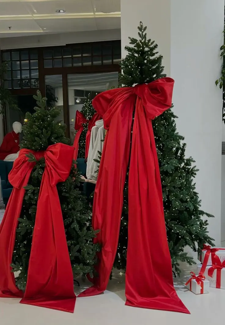 XXL Ribbon Bows on the Christmas Tree: How to Style the Trend | Sapins.be